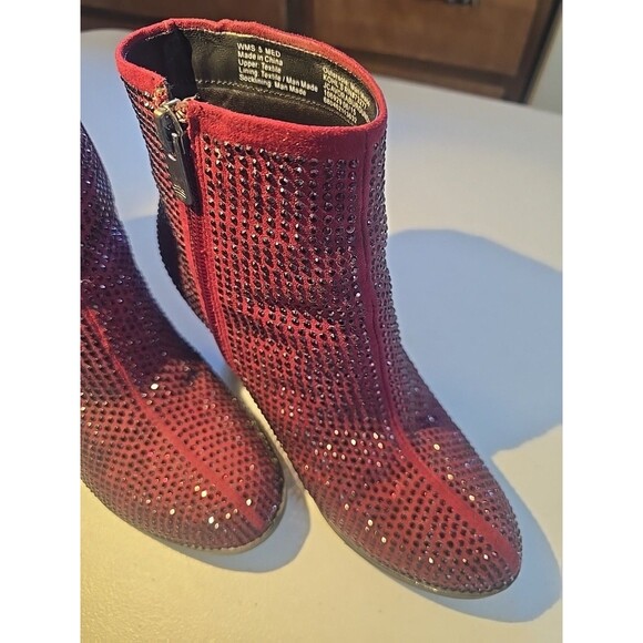 JUICY COUTURE BURGUNDY WOMENS BOOTIES Very Lightly Used SIZE; 5M - Picture 3 of 10
